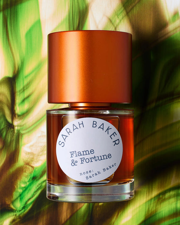 Sarah Baker Flame &amp; Fortune Extrait de Parfum (50ml) – fles